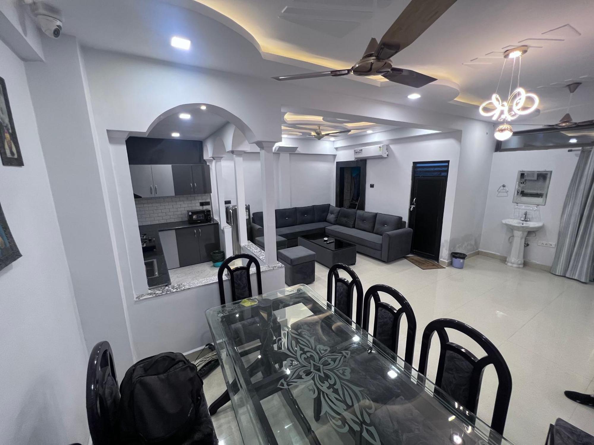 J K Apartment Prayagraj Luaran gambar