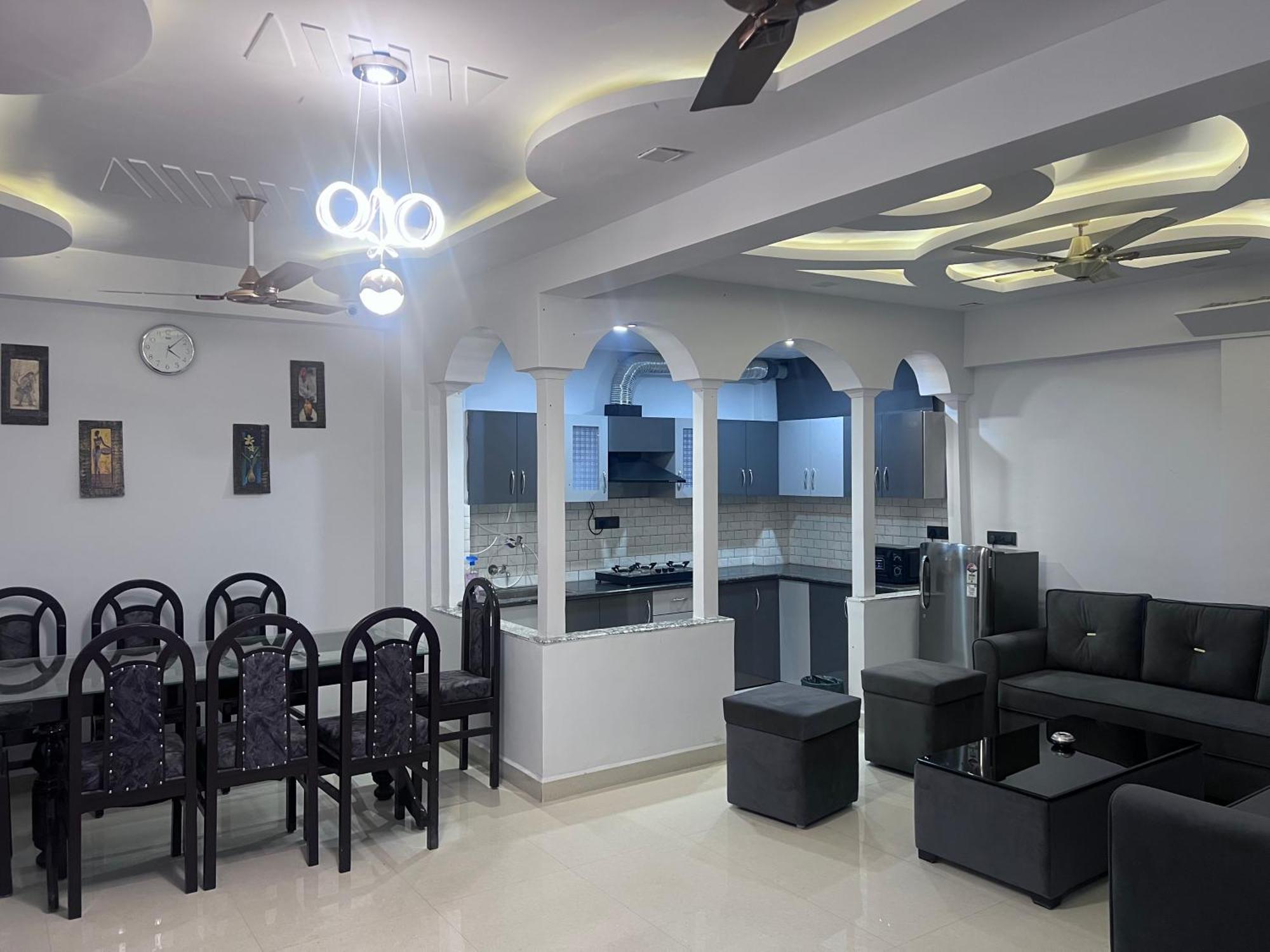 J K Apartment Prayagraj Luaran gambar