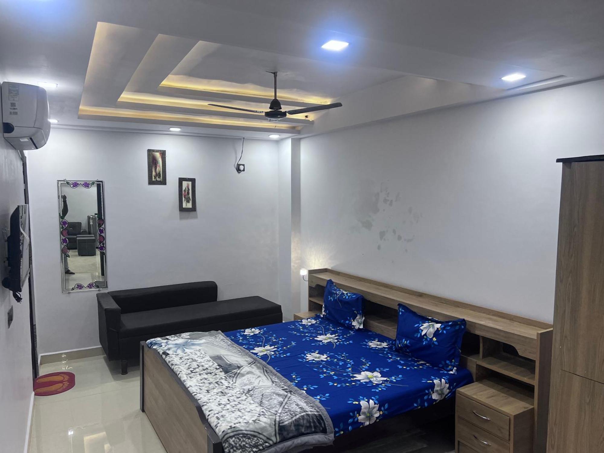 J K Apartment Prayagraj Luaran gambar